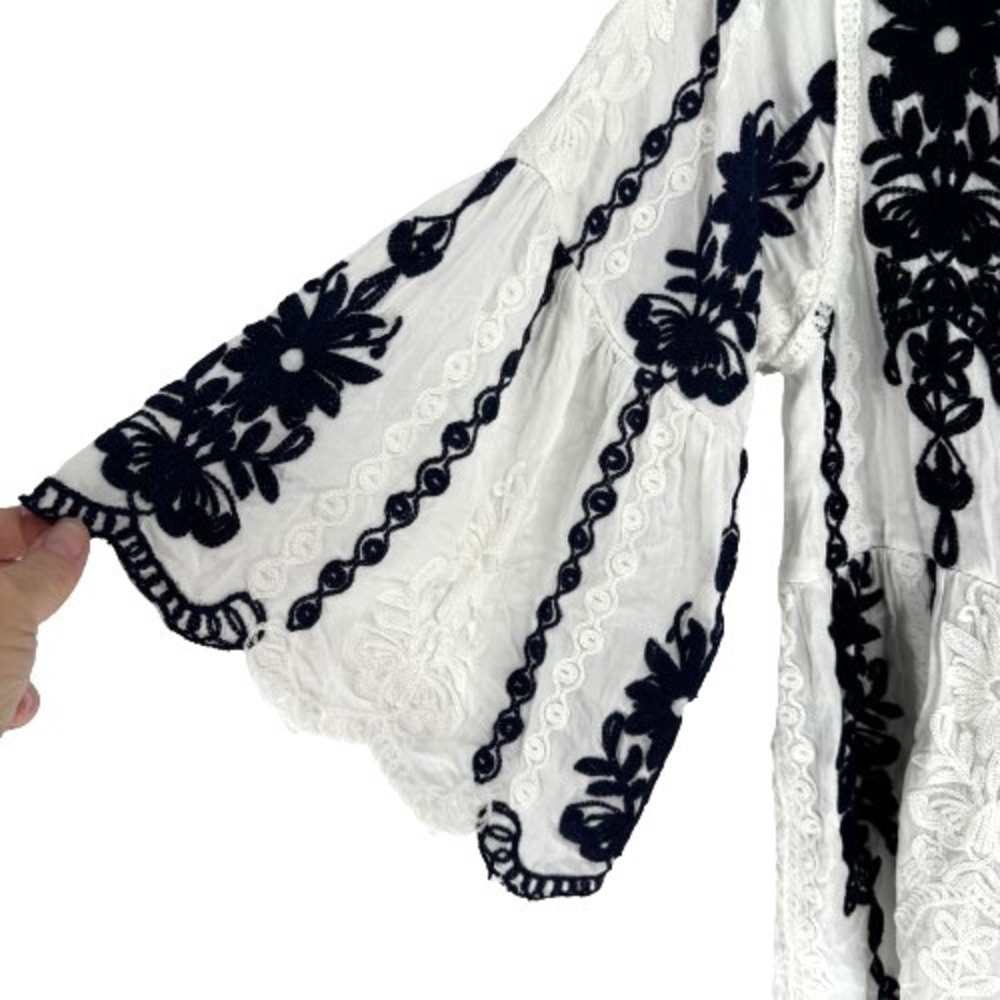 Kindred Bohemian Embroidered Babydoll Peasant Top Women's M White Hippie Retro - Picture 4 of 9